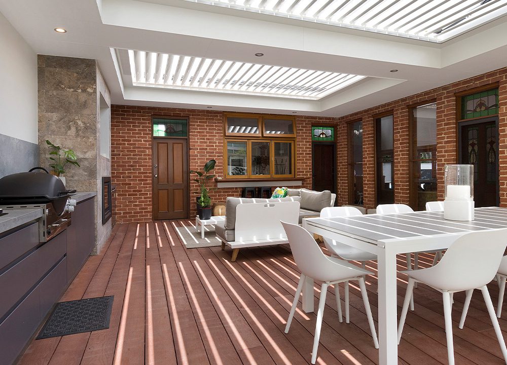 Creative-Outdoors-Pavilion-with-Louvres-in-Unley-3