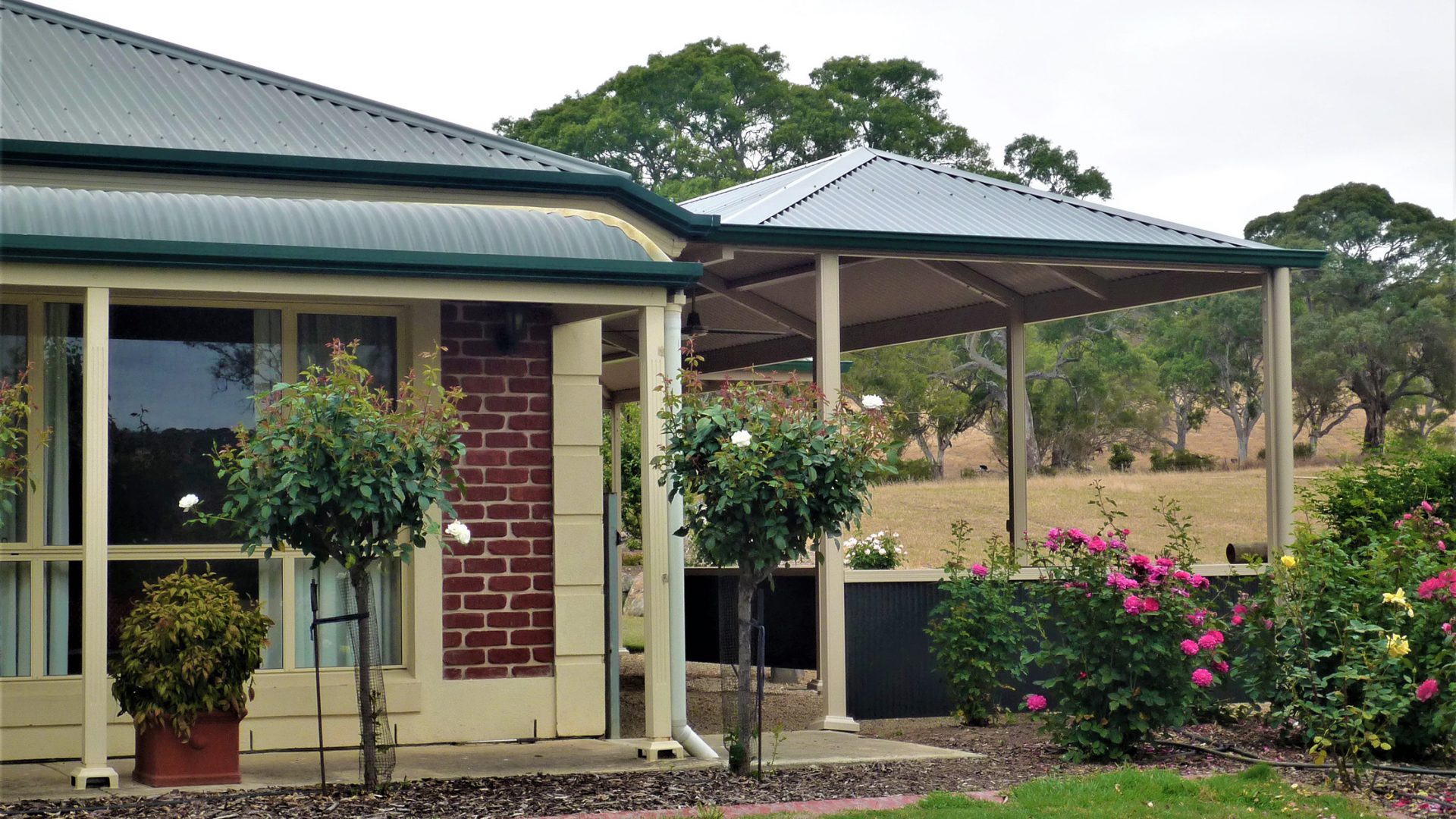 Gable-Hip-Verandah-Pergola-Design-Verandah-6_1000