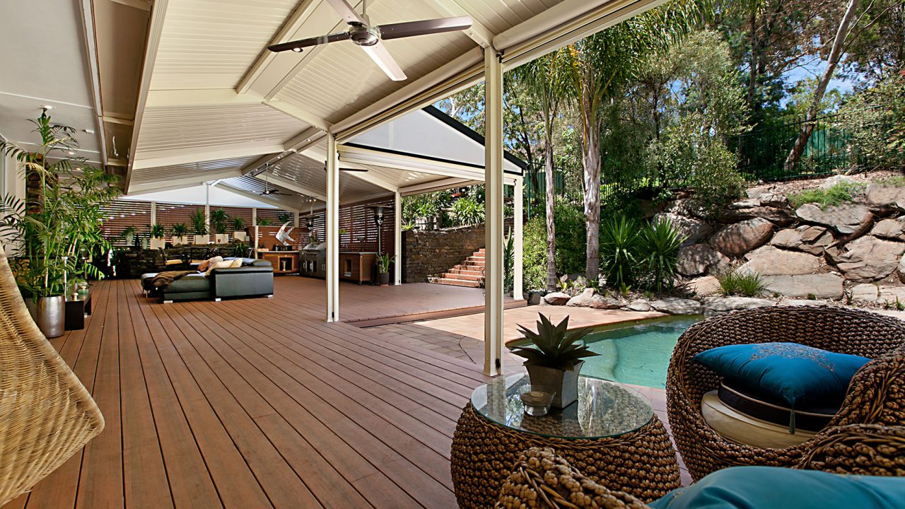 Split-Ridge-Design-Gable-Pergola-by-Creative-Outdoors-in-Tea-Tree-Gully-3_1000