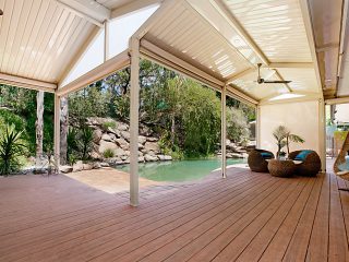 Split-Ridge-Design-Gable-Pergola-by-Creative-Outdoors-in-Tea-Tree-Gully-3_1000