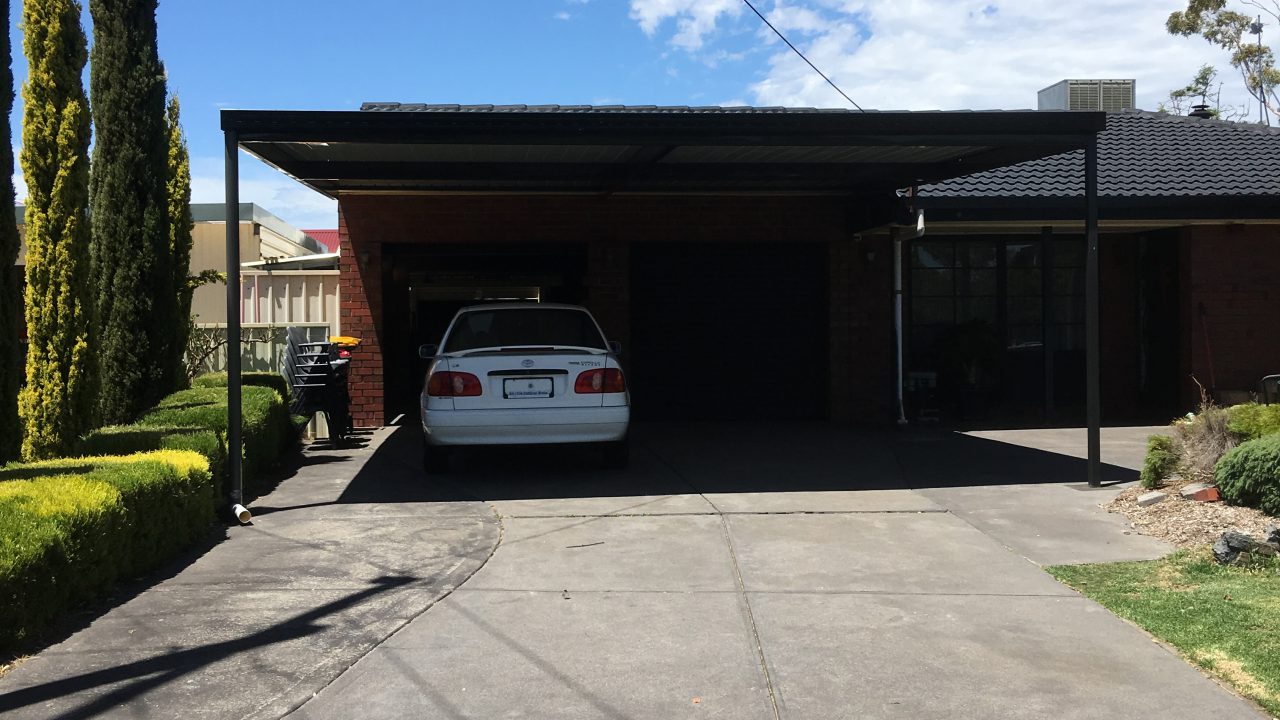 Carport-Insulated-Roof-with-Rendered-Facade